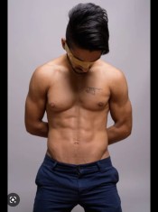 COLOMBIANO DISPUESTO AL PLACER EN VALENCIA CAPITAL