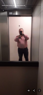 HOMBRE BUSCANDO AMIGA