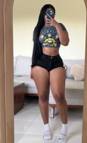 LAURA  SENSUAL LATINA EN PORRIñO