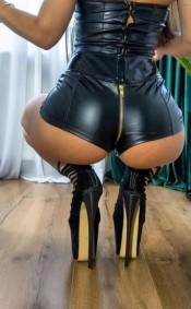 GUAPA MORBOSA Y COMPLACIENTE !!!