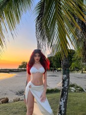 MEGAN, MORENAZA CALIENTE EN TORREVIEJA