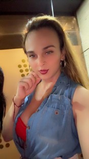 KATY CHICA TRANS COLOMBIANA JOVENCITA SENSUAL EN P