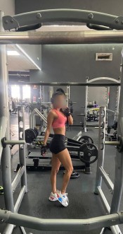 MUñEQUITA , PEQUEñITA Y APRETADITA