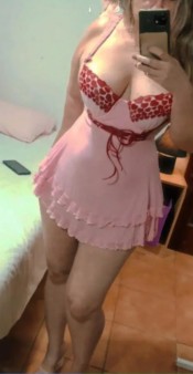 CHICA AGRADABLE FIESTERA EN SABINILLAS