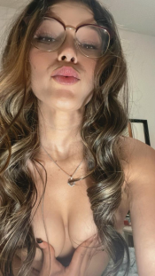 COLOMBIANA FOGOSA DE ALTO NIVEL - NOVEDAD