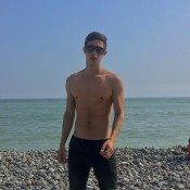 VENEZOLANO SÚPER SEXY PARA SOLVENTES Y LIMPIOS