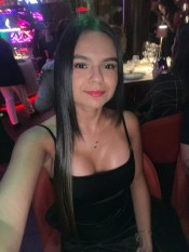 VALENTINA CARIÑOSA SÚPER FIESTERA