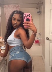 IMPLICADA BIEN FIESTERA BESOS  GARGANTA PROFUNDA