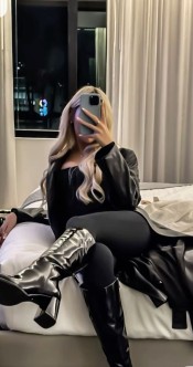 3 AMIGAS EN TRIANA ESPAñOLA SEVILLANA VEN