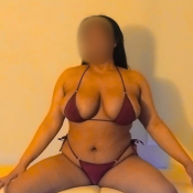 MASAJE RELAJANTE CON FINAL FELIZ.