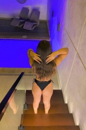 FIESTERA HERMOSA CUBANA CACHONDA SEXO A TOPE