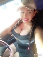 TRANS FEMENINA, DOTADA LECHERA CAÑERA SEXY TETONA