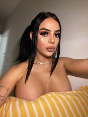 VALERIA – LA SENSUALIDAD QUE TE HARÁ TEMBLAR