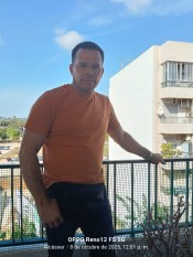 COLOMBIANO DE BUENA ACTITUD SOLO PARA MUJERES