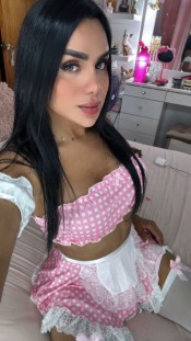 IRINA TRANS  GUAPA AGUANTADORA EM ENCANTA LA FIEST