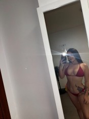 COLOMBIANA... VICIOSA , FIESTERA Y COMPLACIENTE