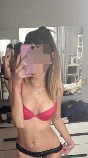 MALAGUEñA MUY DELGADITA RUBITA