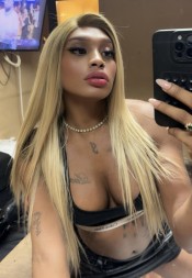 DESLUMBRANDE Y BELLA COLOMBIANA