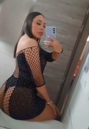 EN MALAGA FIESTERA HERMOSA UNA DELICIA
