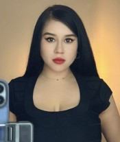 DISCRETA E INDEPENDIENTE JOVEN TE ESPERA