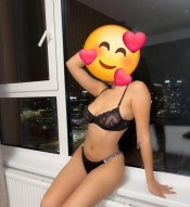 PARAGUAYA DELGADA JOVEN EN SABINILLAS