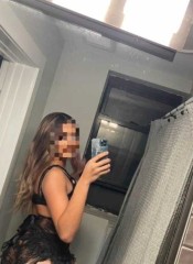 CHICA TRANS CUBANA MUY FOGOSA Y COMPLACIENTE