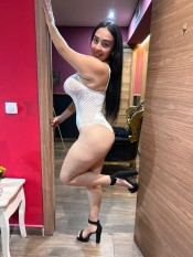 PAULETH UN ENCANTO PROHIBIDO