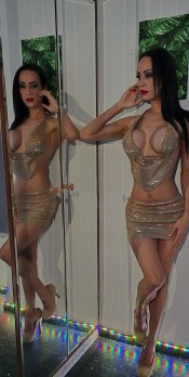 NOVEDAD ARDIENTE CHICA TRANS FOGOSA XL