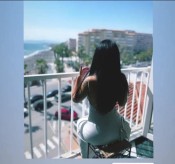 CHICA JOVEN INDEPENDIENTE