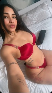 CHICAS LATINAS MOJADITA CACHONDA FIESTITA