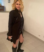 YASMIN BRASILEñA RUBIA ATREVIDA FIESTERA