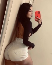 JOVEN EXTROVERTIDA CARIÑOSA FIESTERA