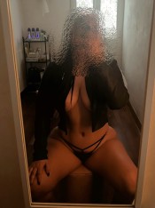 MADURITA MUY PROFESIONAL