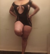 SARA  MASAJES Y MUY GUARRILLA