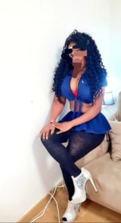 BIEN PUTA CACHONDA FIESTERA PíCARA TRAGONA  EN BEASAIN