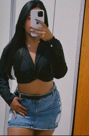 HOLA SOY CAROL MASAJISTA LATINA MUY CARIñOSA  Y DULCE  LA DIVERSIóN ES HOY