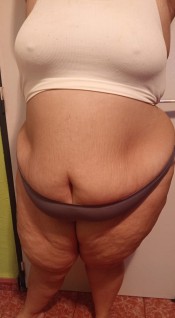 PENéLOPE GORDITA Y SEXY