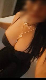 KARLA    CUBANA  DESPLAZAMIENTOS  HOTELES Y DOMICILIOSINDEPENDIENTE