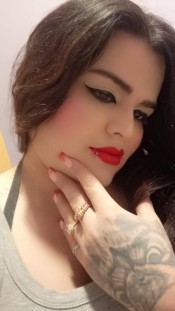 KAINA LEANS DOMINA FIESTERA LA PINEDA