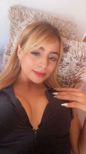 SOY CARISMÁTICA GUAPA ALEGRE EN LA ZONA DE JAVEA L