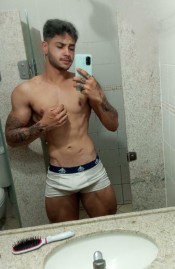 RECIEN LLEGADO A LUGO...GUAPO FIESTERO SENSUAL DISPUESTO A COMPLACERTE