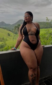 FIESTERA HERMOSA CUBANA CACHONDA SEXO A TOPE