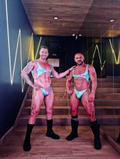 DOS CHICOS, UN JUEGO DIVERSIÓN MORBOSA GARANTIZADO