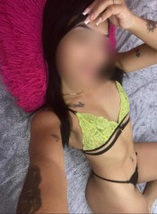 COLOMBIANA MUY BONITA Y ENTREGADA