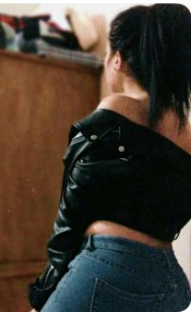 CAROL NOVEDAD - PICARA Y COQUETA COLEGIALA EN CELO