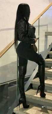 FIESTERA Y GRIEGO A TOPE