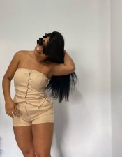 HOLA SOY ANA M MASAJISTA LATINA MUY CARIñOSA  Y DULCE  LA DIVERSIóN ES HOY