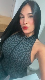 JOVENCITA GUAPA Y MUY CARIÑOSA 24H