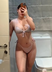 SAMY NOVEDAD MORBOSA, FIESTERA Y MUY COMPLACIENTE