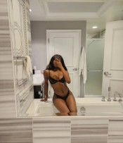 MORENA COMPLACIENTE Y DISCRETA EN IGUALADA